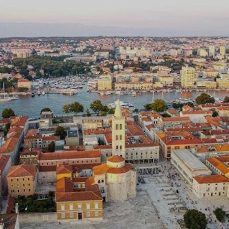 Bonbon Room And Apartment Zadar Bagian luar foto